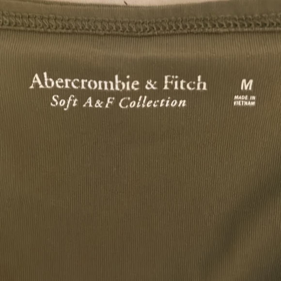 GUC ABERCROMBIE AND FITCH TOP M - Picture 3 of 5